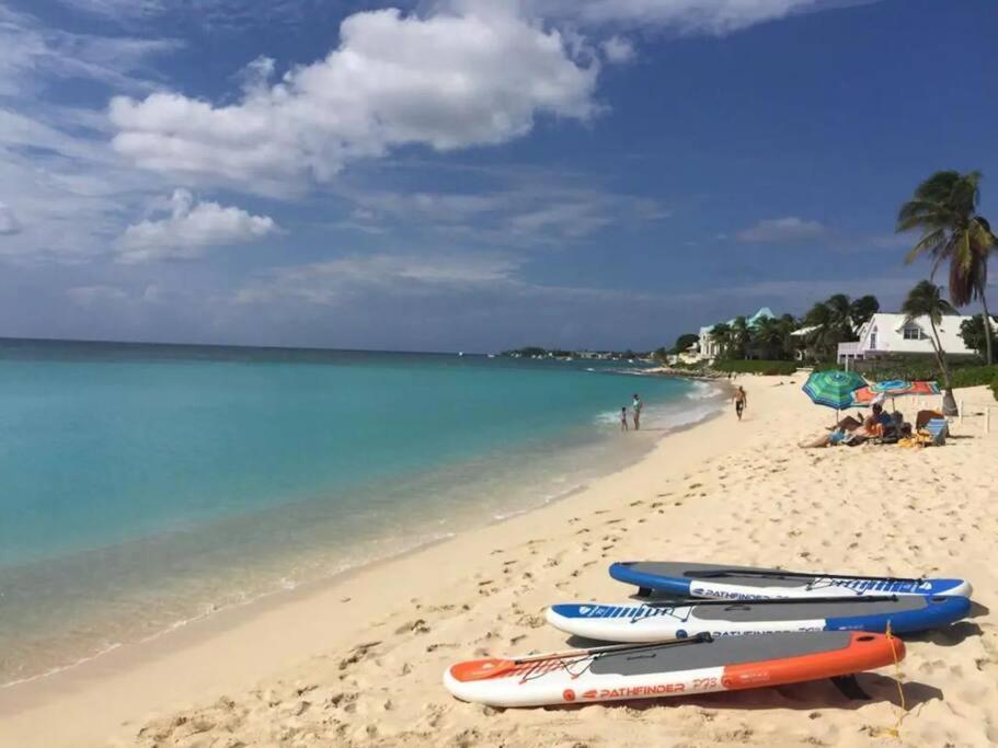 Luxury Ocean Front Seadreams 2 With 7 Mile Beach Views West Bay Luaran gambar