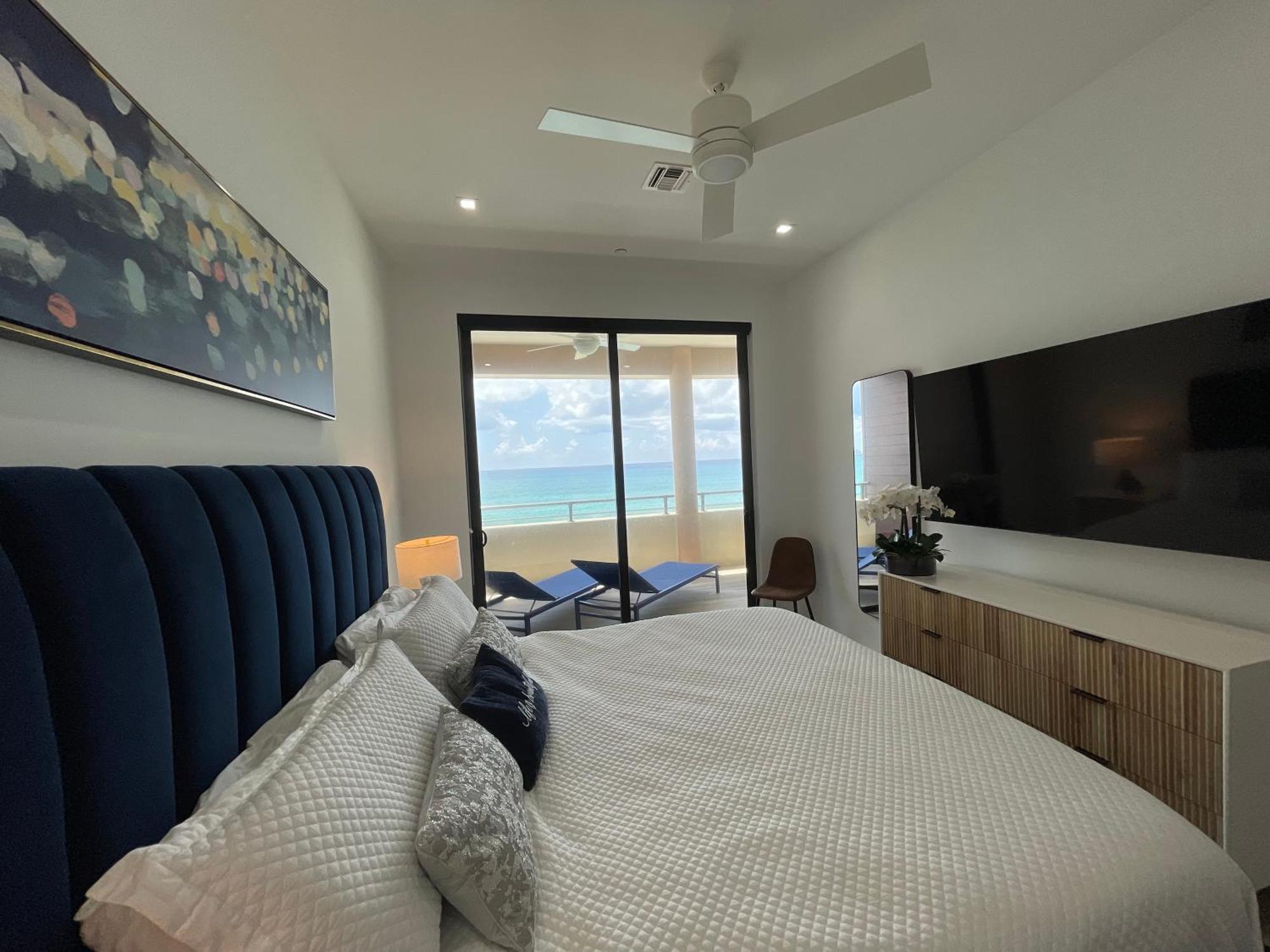 Luxury Ocean Front Seadreams 2 With 7 Mile Beach Views West Bay Luaran gambar